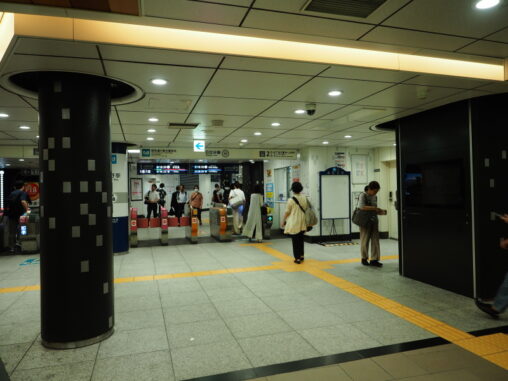 日比谷線　上野駅改札