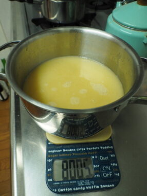 黄色味がかったキレーなクリーム色