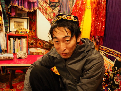 ウイグルの人っぽく