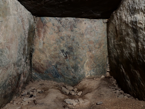 童男山古墳　25号墳石室