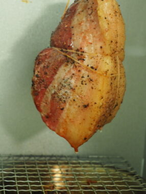 脂がいい感じに滴り落ちる