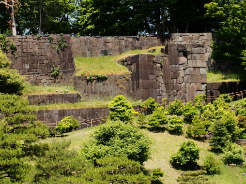 こうみると何かの古代遺跡っぽい