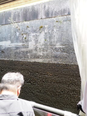 水路内の水が2.5m減るそう
