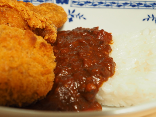 カレー　ちょっと黒い