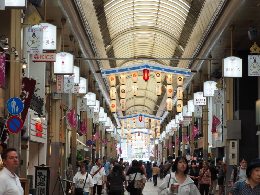 寺町のアーケード