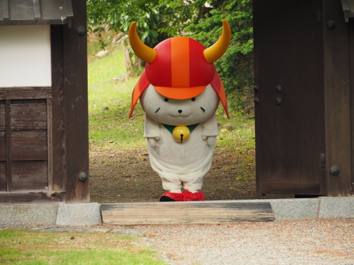 最後の瞬間まで気をぬかないひこにゃん