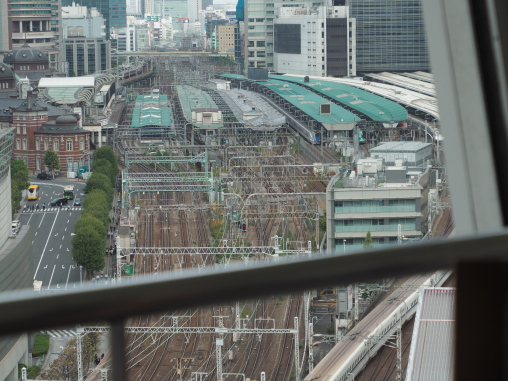 東京駅の見える席